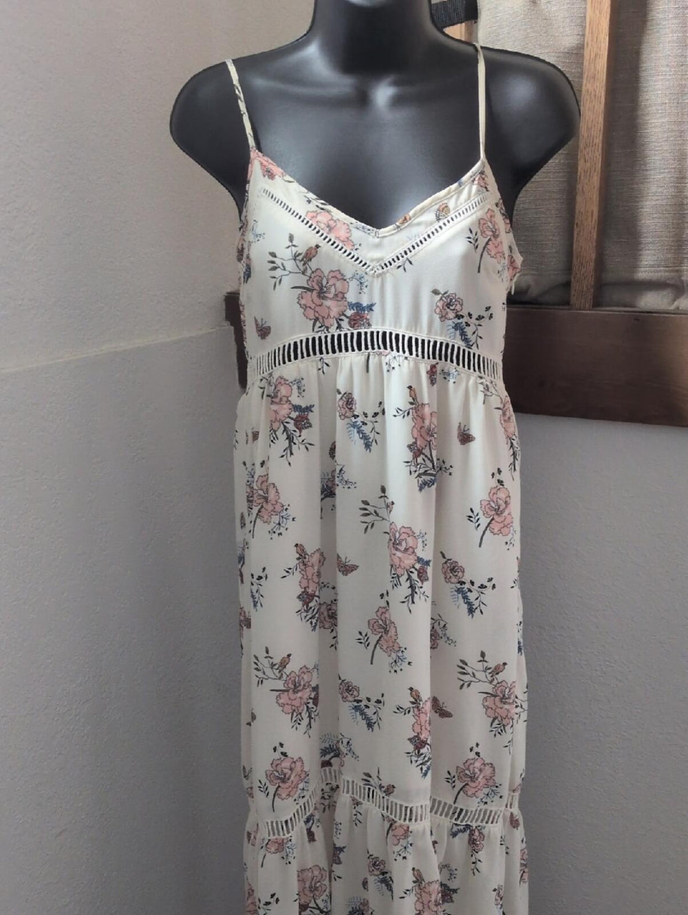 Abercrombie And Fitch Creme Bird And Butterfly Floral Maxi Dress - XSP