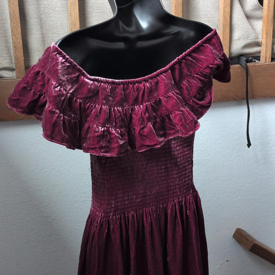 Hill House Burgundy Velvet Off Shoulder Akilah dress