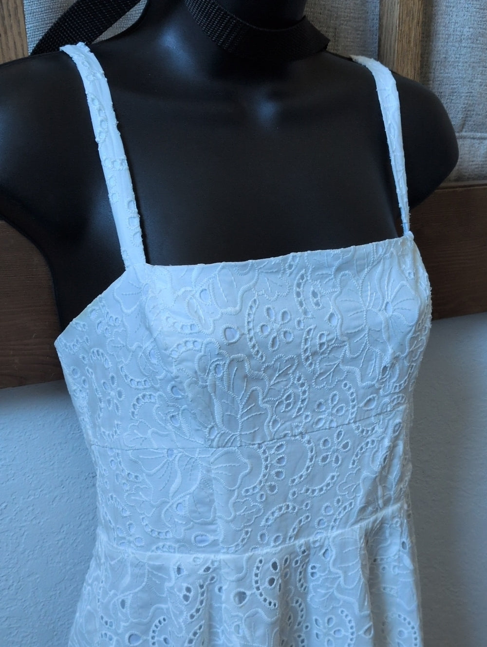 Hill House Home Margot Dress in Broderie Anglaise / White Eyelet XS.