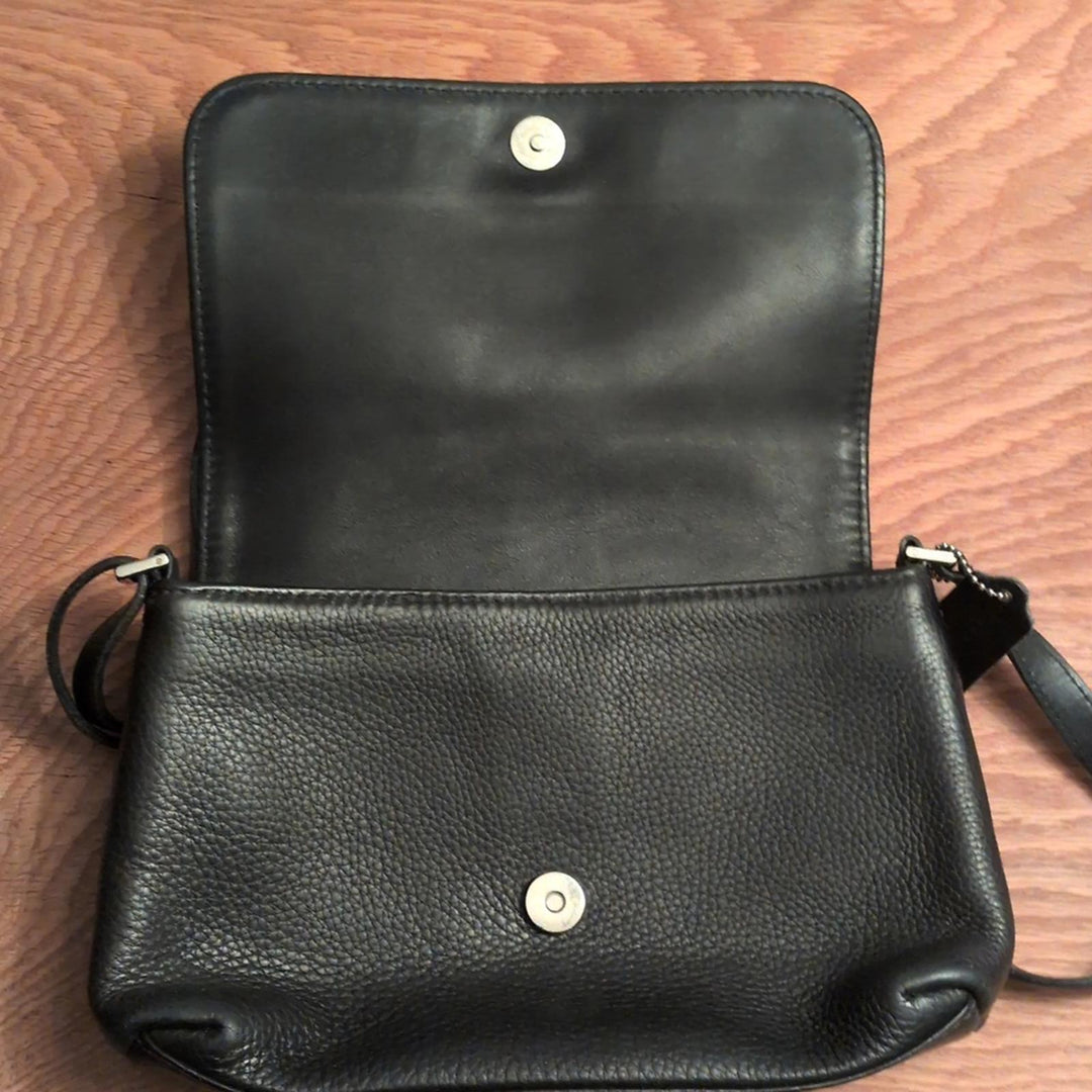 Vintage Coach Hudson Flap Pebble Leather Bag