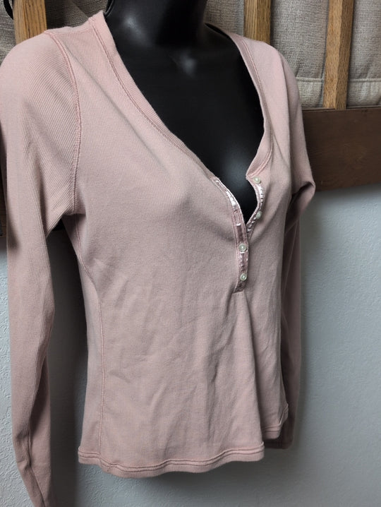 Abercrombie And Fitch Light Mauve Cropped Henley Shirt Size M