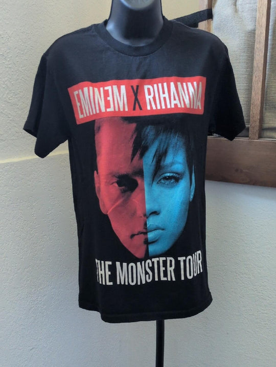 Eminem X Rihanna The Monster Tour Shirt - Small