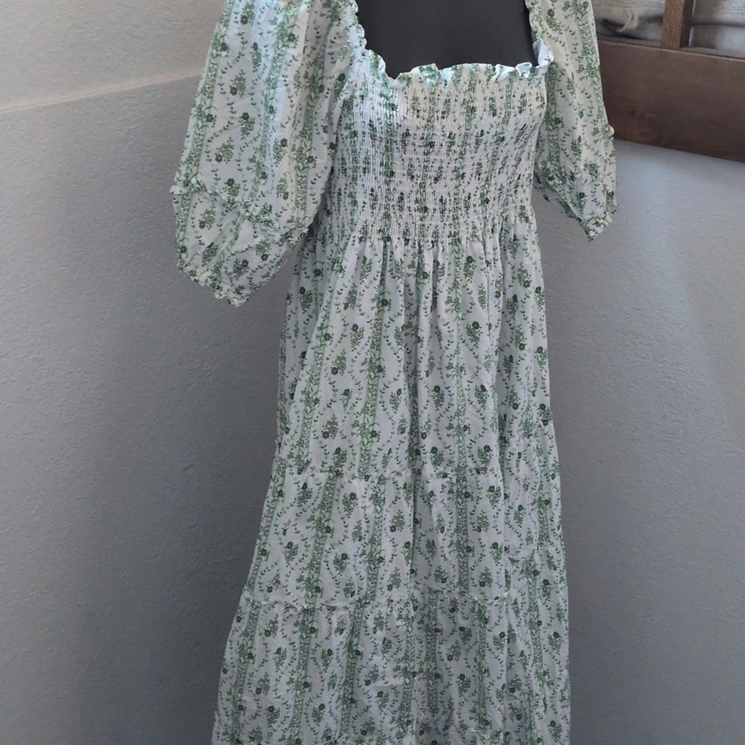 Hill House Home Nesli Nap Dress In Green Vine Print - Large