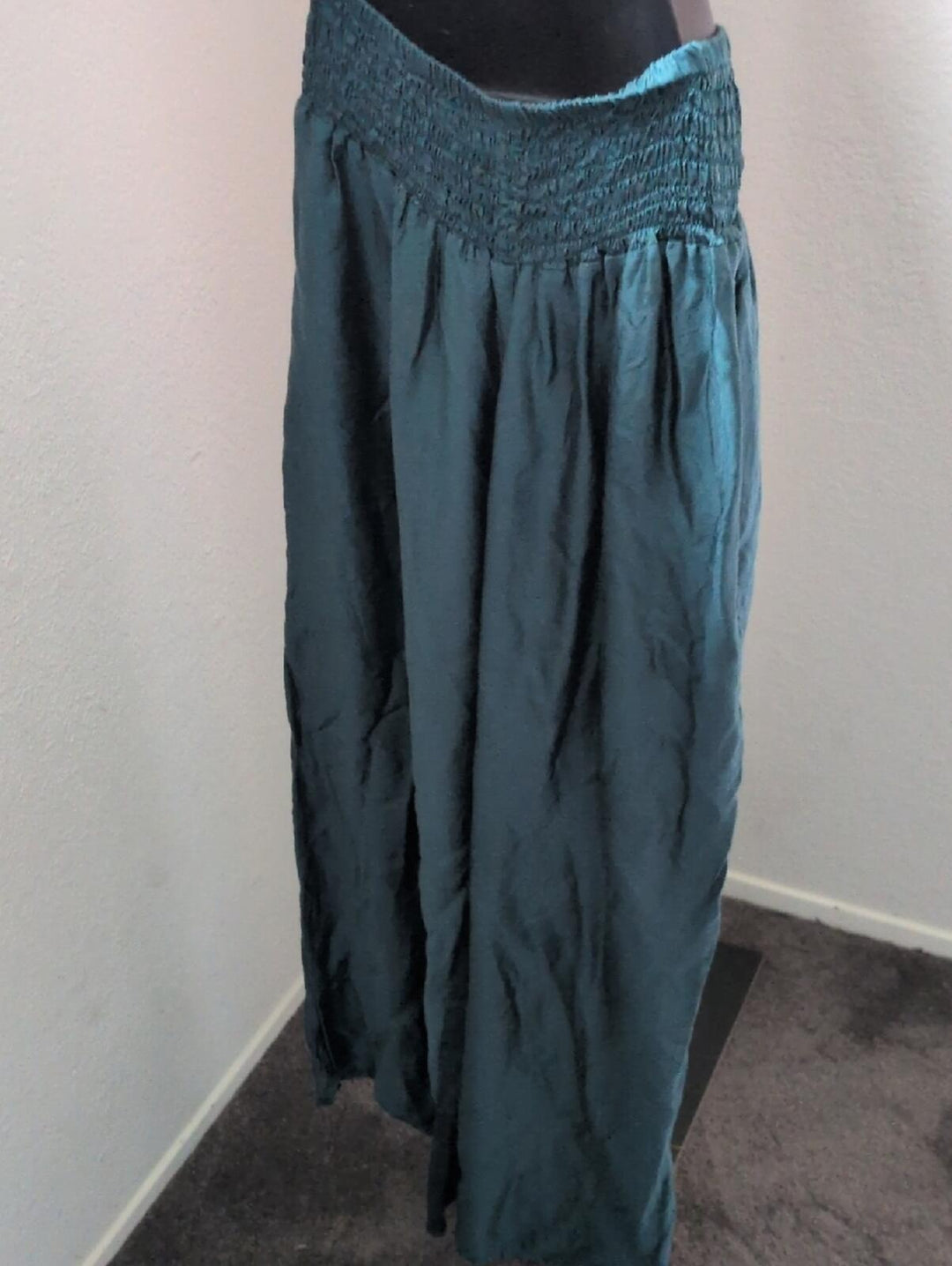 Kantha Bae Silky Emerald Palazzo Wide Leg Pant Osfm