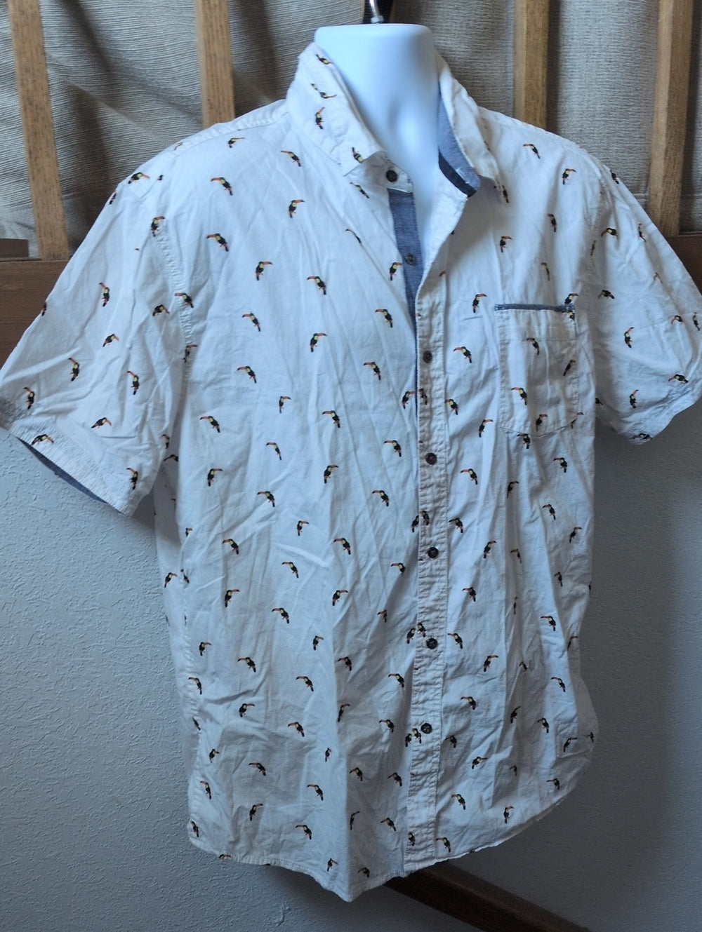 Men's Lee Toucan Short Sleeve Button Down Tee XL
