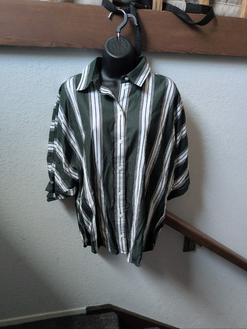 Madewell Oversized Pleated-Sleeve Button-Up Shirt in Summit Green - Large
