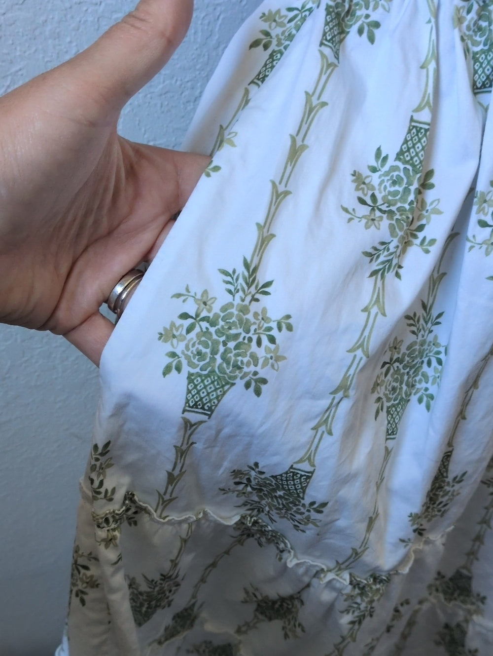 Hill House Home Ribbon Ellie Nap Dress In Green Basket Trellis Floral Size L