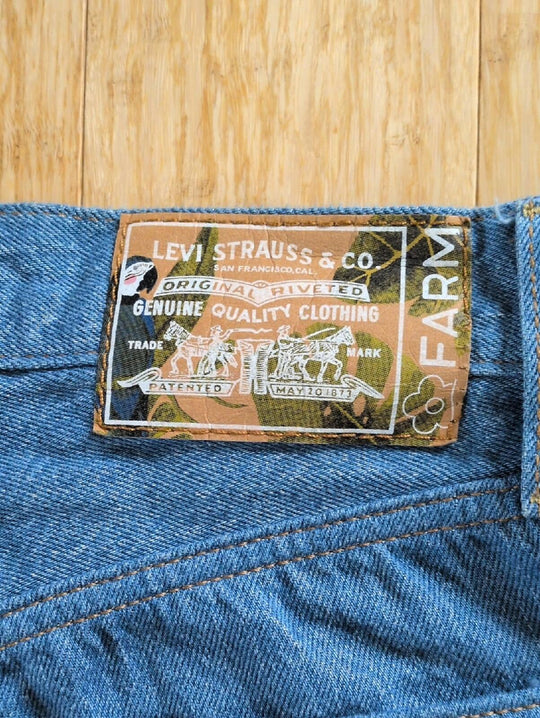 Levi's X Farm Rio Canopy Collage Ribcage Straight Denim Jeans Size 26