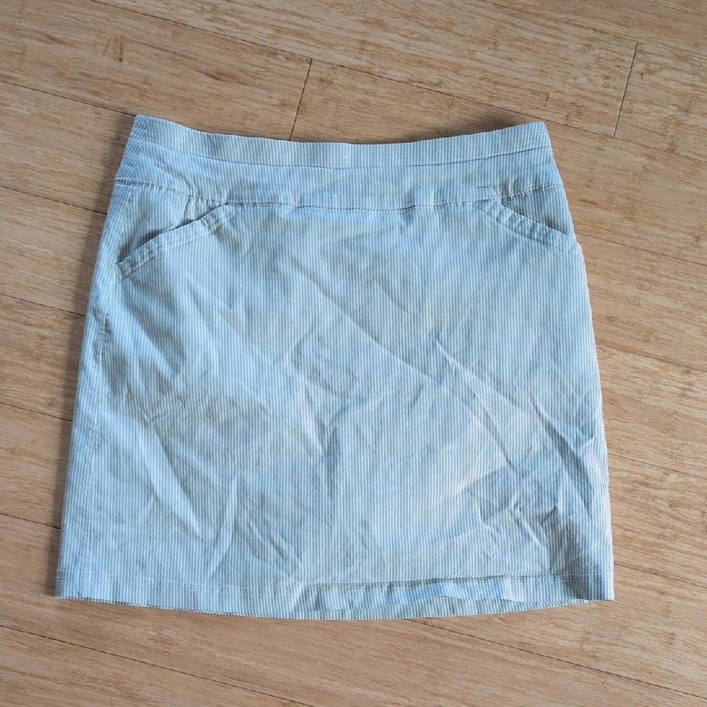 Mario Serrani Italy Sage And White Striped Skort - Medium