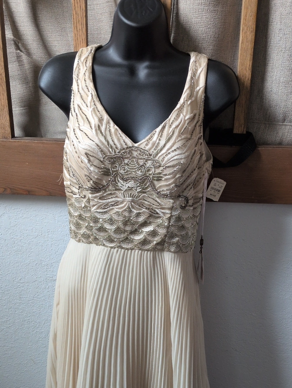 Original Tags Attached! Sue Wong Beautiful Champagne Beaded Dress - US4