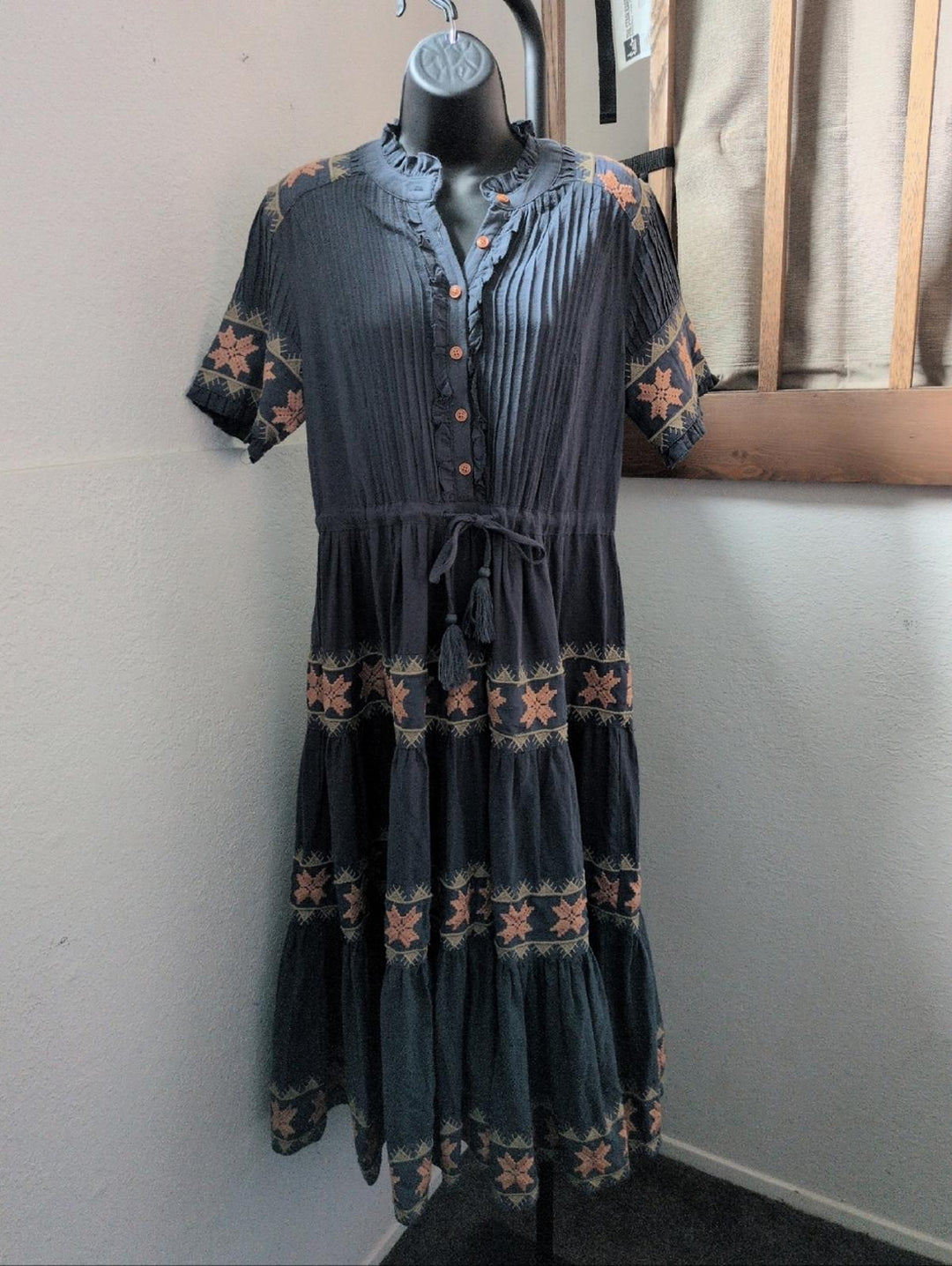 Soft Navy embroidered Ivy City Co Capri Dress - Small