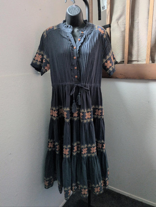 Soft Navy embroidered Ivy City Co Capri Dress - Small