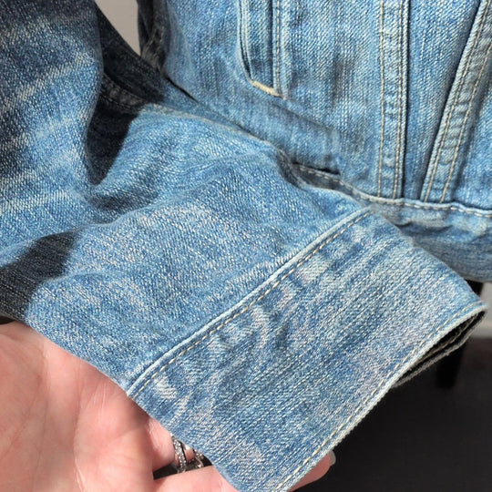 Levi's Mid Denim Jean Jacket - Small