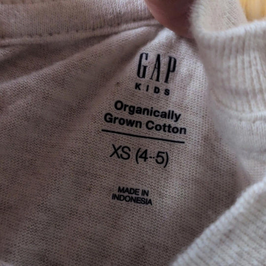 Gap Kids Organic Cotton Rainbow Tee Size 4-5