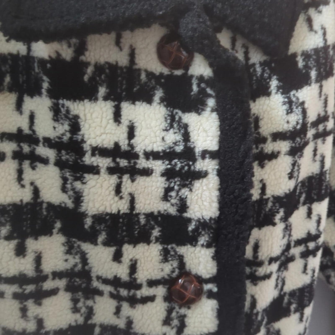 Lisa Says Gah Monique Houndstooth Sherpa Jacket