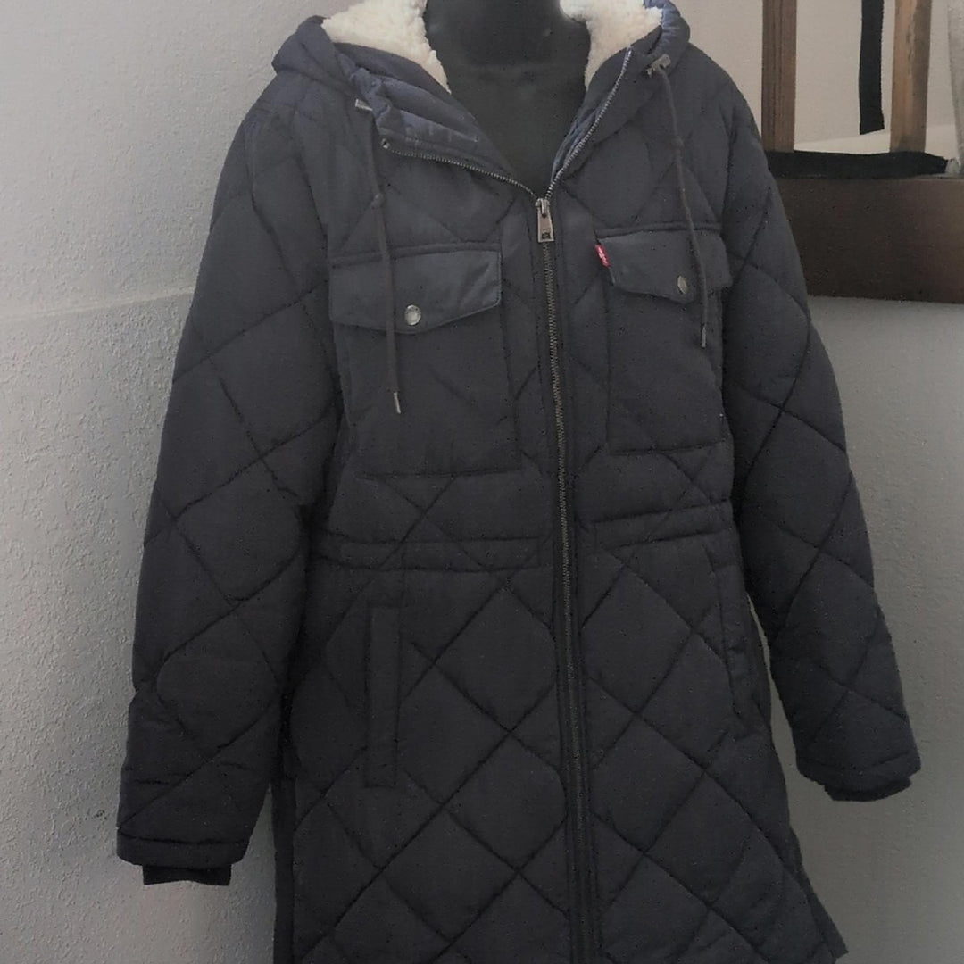 Levi's Diamond Sherpa Long Quilted Parka With Hood - Large