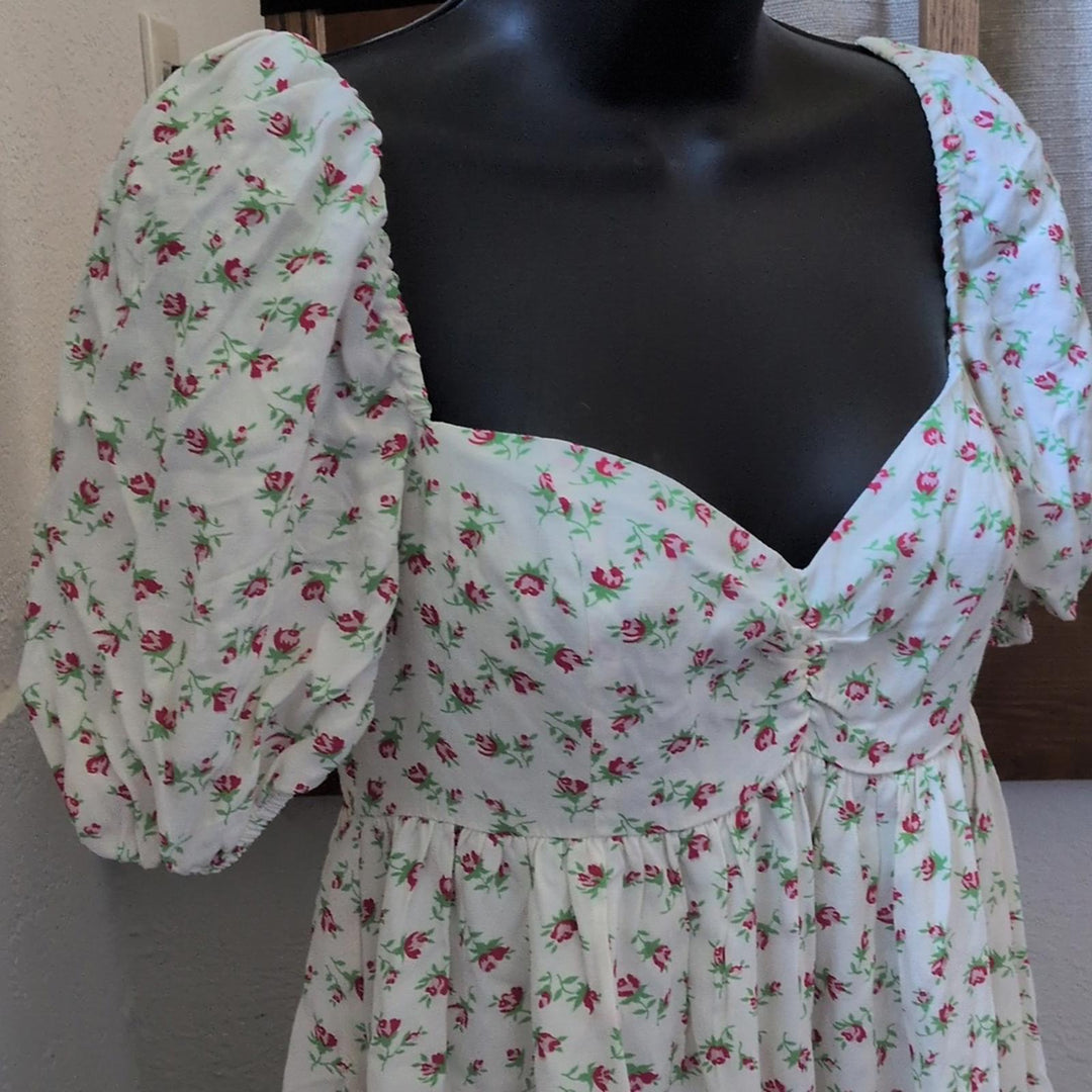 Selkie Madonna Dress In Shortcake Floral - XS