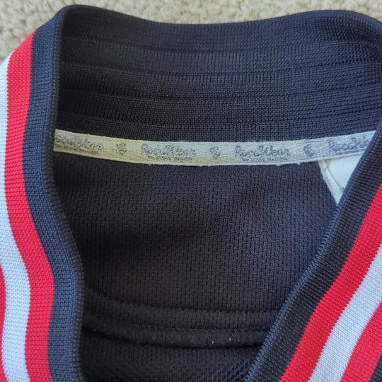 vintage rocawear track jacket. Excellent condition!