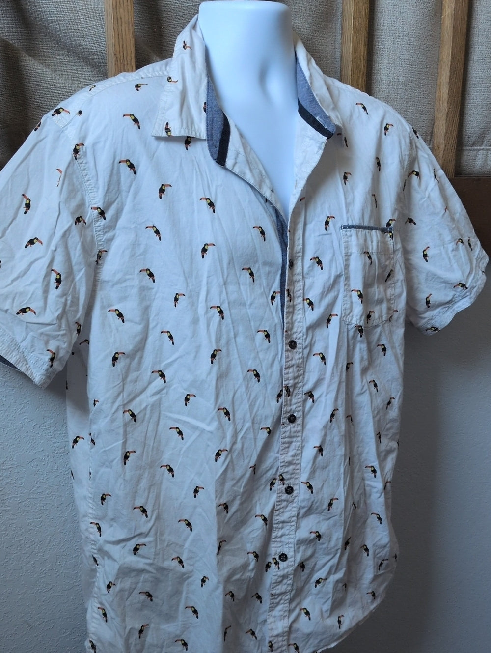 Men's Lee Toucan Short Sleeve Button Down Tee XL