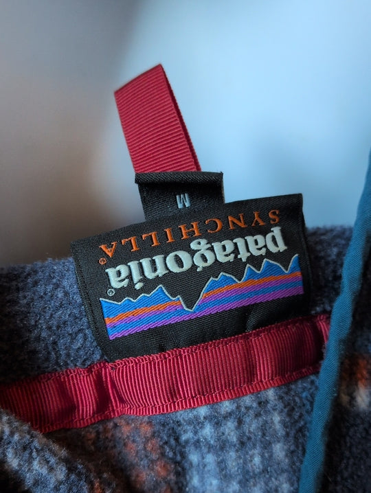 Patagonia Men’s Synchilla Snap-T Pullover in the "River Tribe" size m
