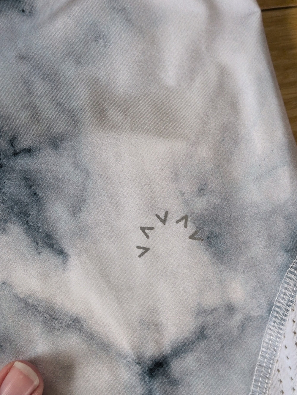 Varley Windsor Performance First leggings In white marble print - Small
