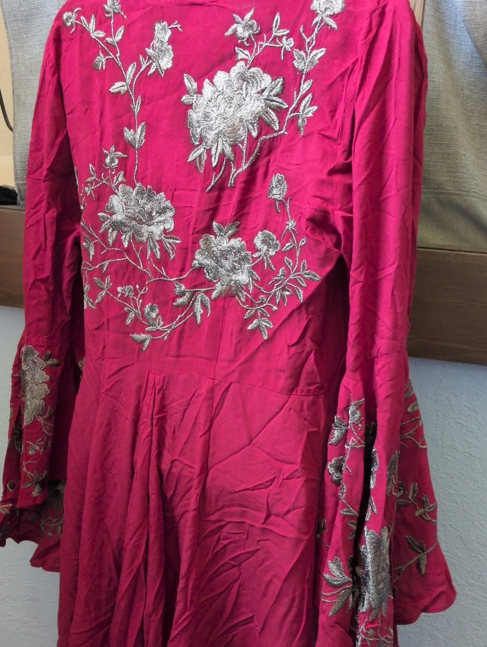Aratta Silent Journey Daisy Fae Red Embroidered Kimono OS
