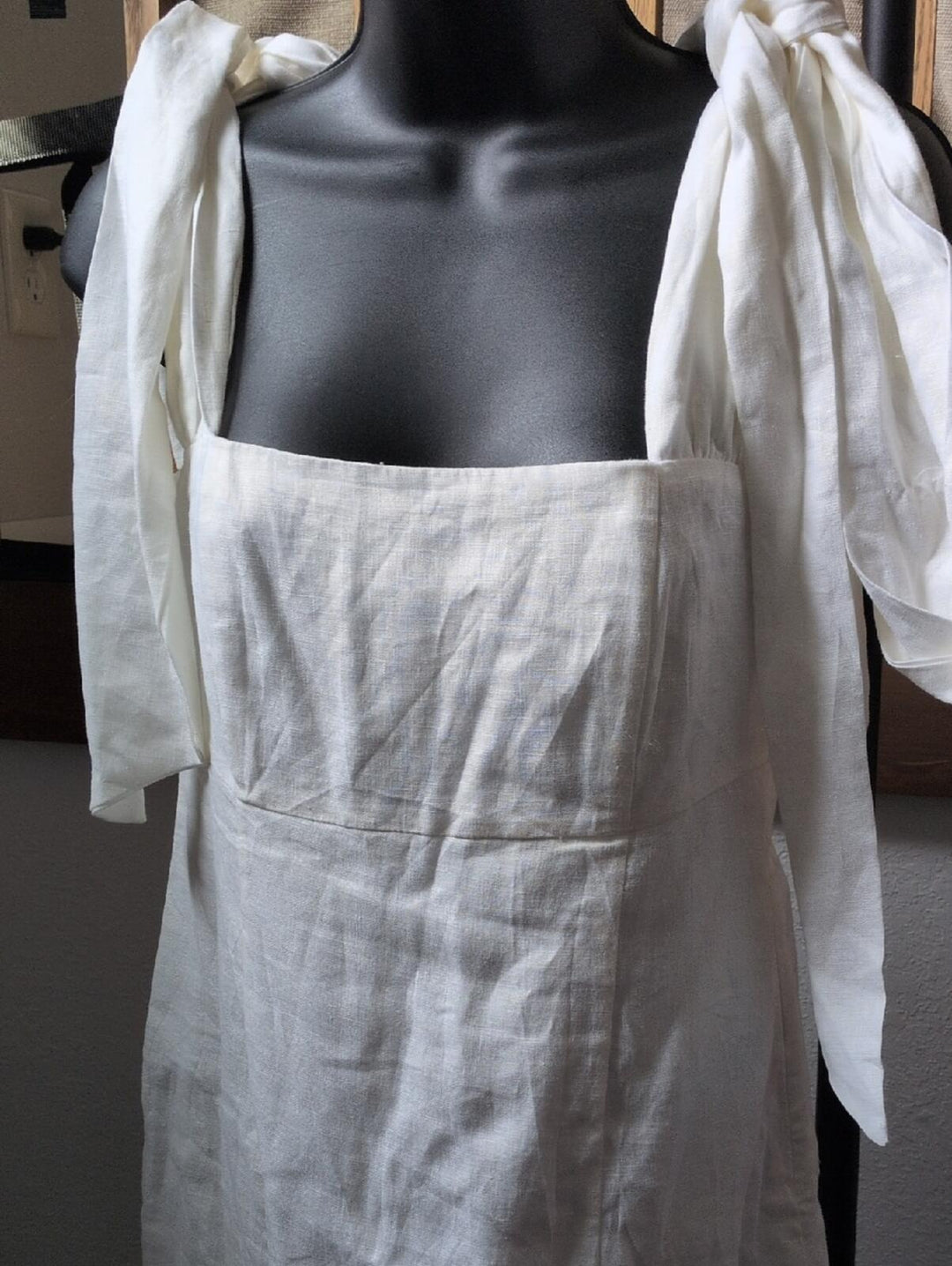Dissh Aisle Linen Tie Shoulder Dress - US 6