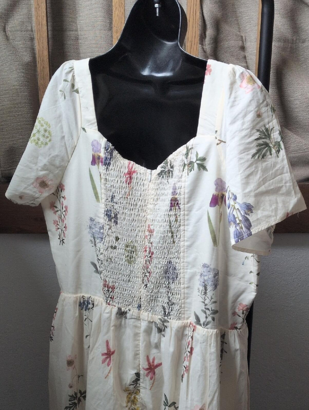 Ivy City Co Marie Midi Dress In Creme Floral Size 1X