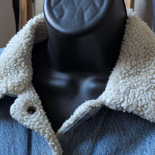 Levi's Women's Sherpa Jean Jacket With Star Grommet Detailing