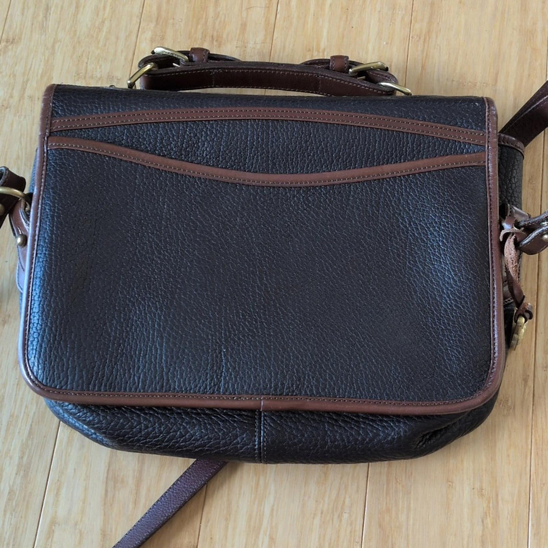 Dooney And Bourke Carrier Leather Bag