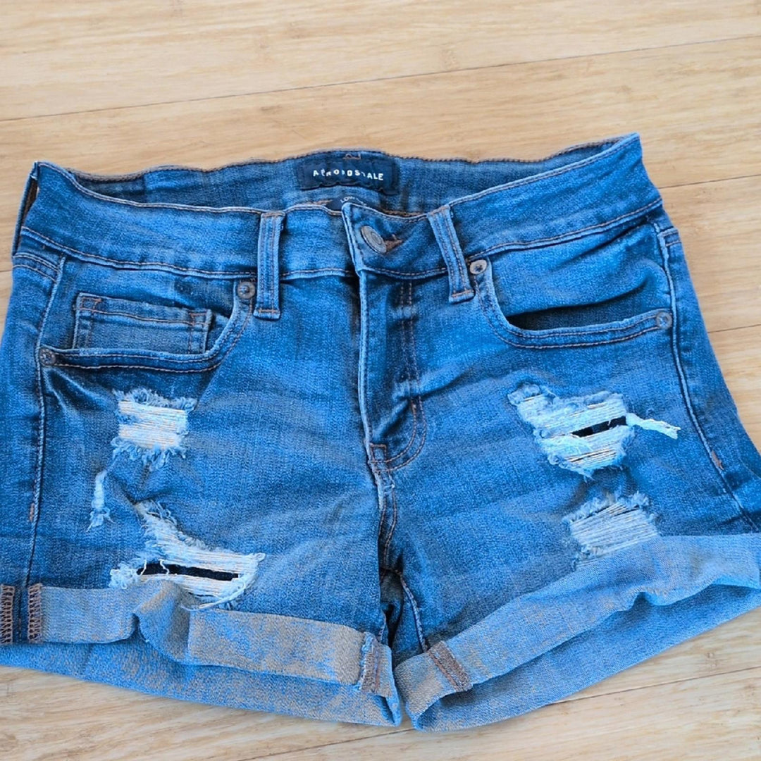 Aeropostale Junior Girls / Teen Distressed Low-rise Midi Shorts - Girls 4
