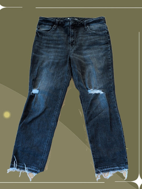 Kut From The Kloth Rachael Fab AF Mom High Rise Jeans In Washed Black  - 12