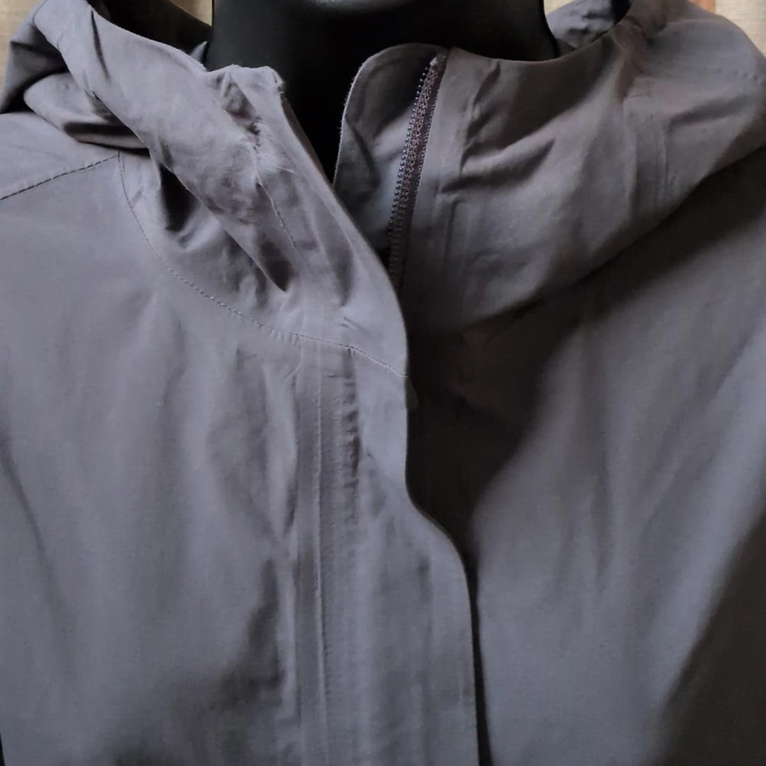 Lululemon Rain Haven Jacket - US 8