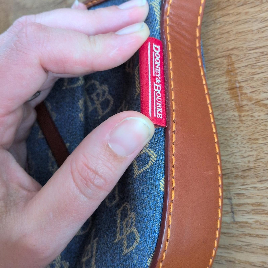 Vintage Dooney And Bourke Jean Tassel Zip Top Shoulder Bag