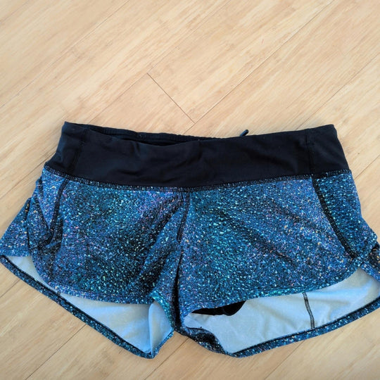 Lululemon Speed Shorts in "Strive Multi Black" Size 4