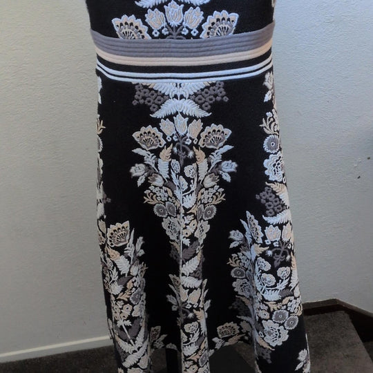 Ett:Twa Anthropologie Soiree Knit Embroidered Dress
