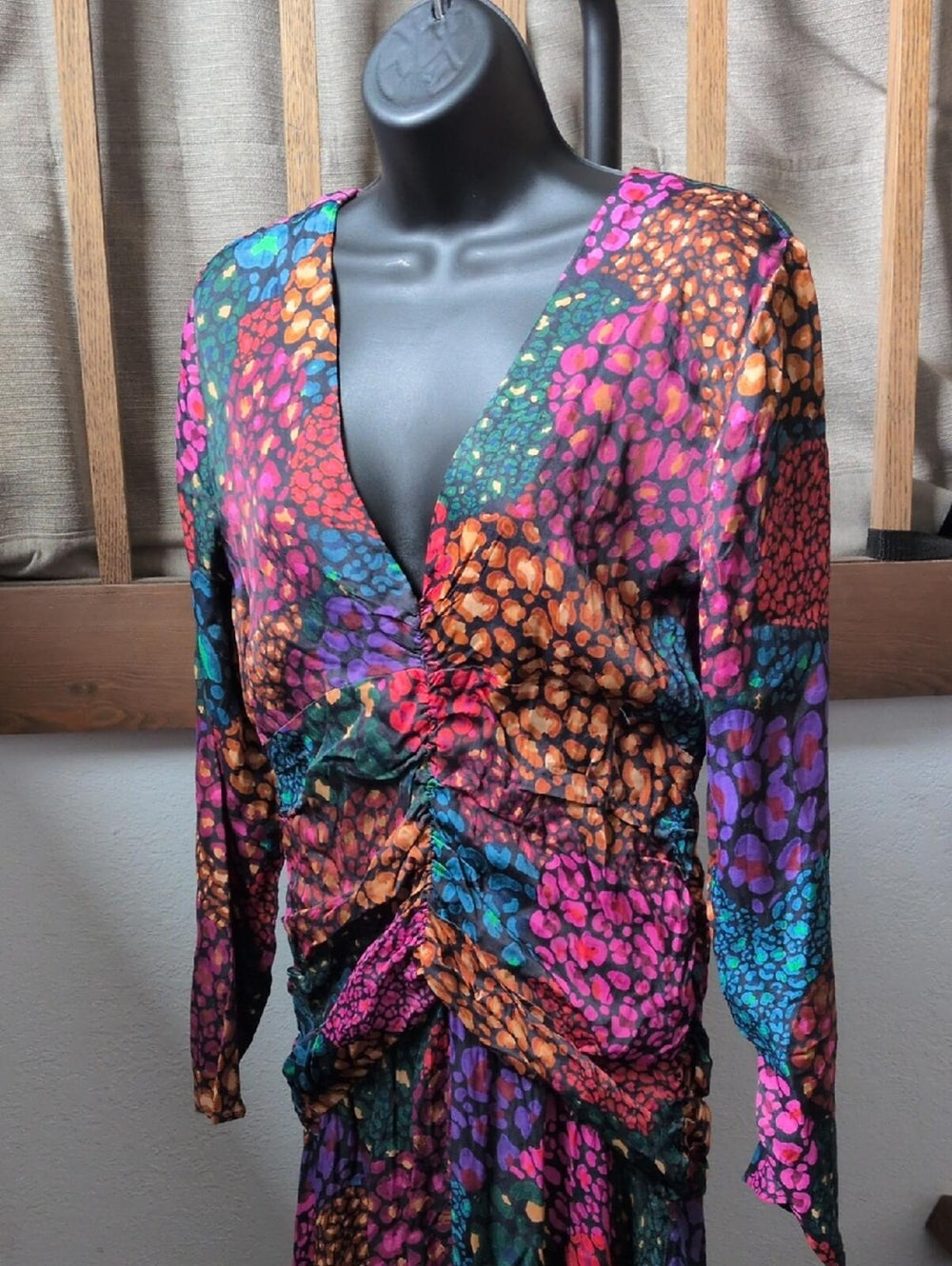 Viral Tiktok Farm Rio Rainbow Hearts Viscose Midi Dress - M