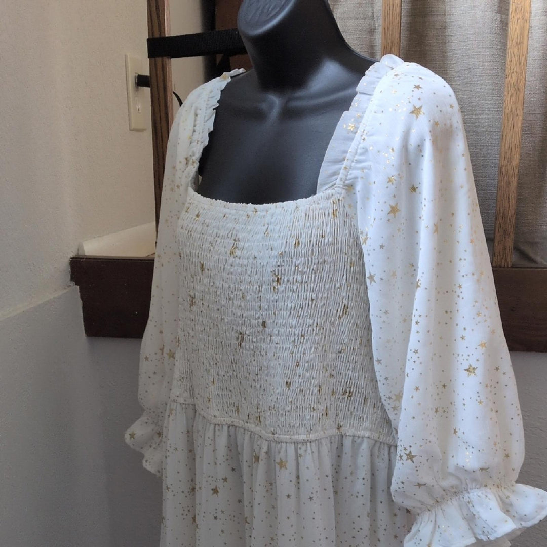 Ivy City Co White And Gold Star Print Dress - XXL