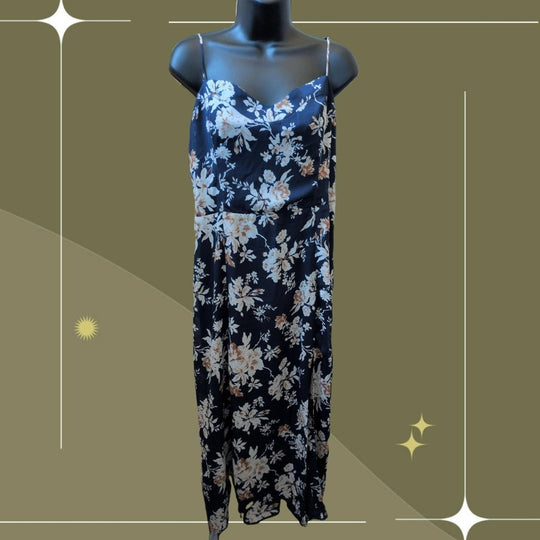 Abercrombie & Fitch Camille Dress In Navy Floral - Large.