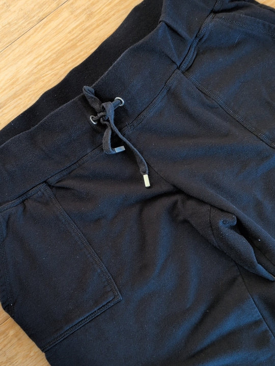 Ingrid & Isabel Black Maternity Knit Joggers size L