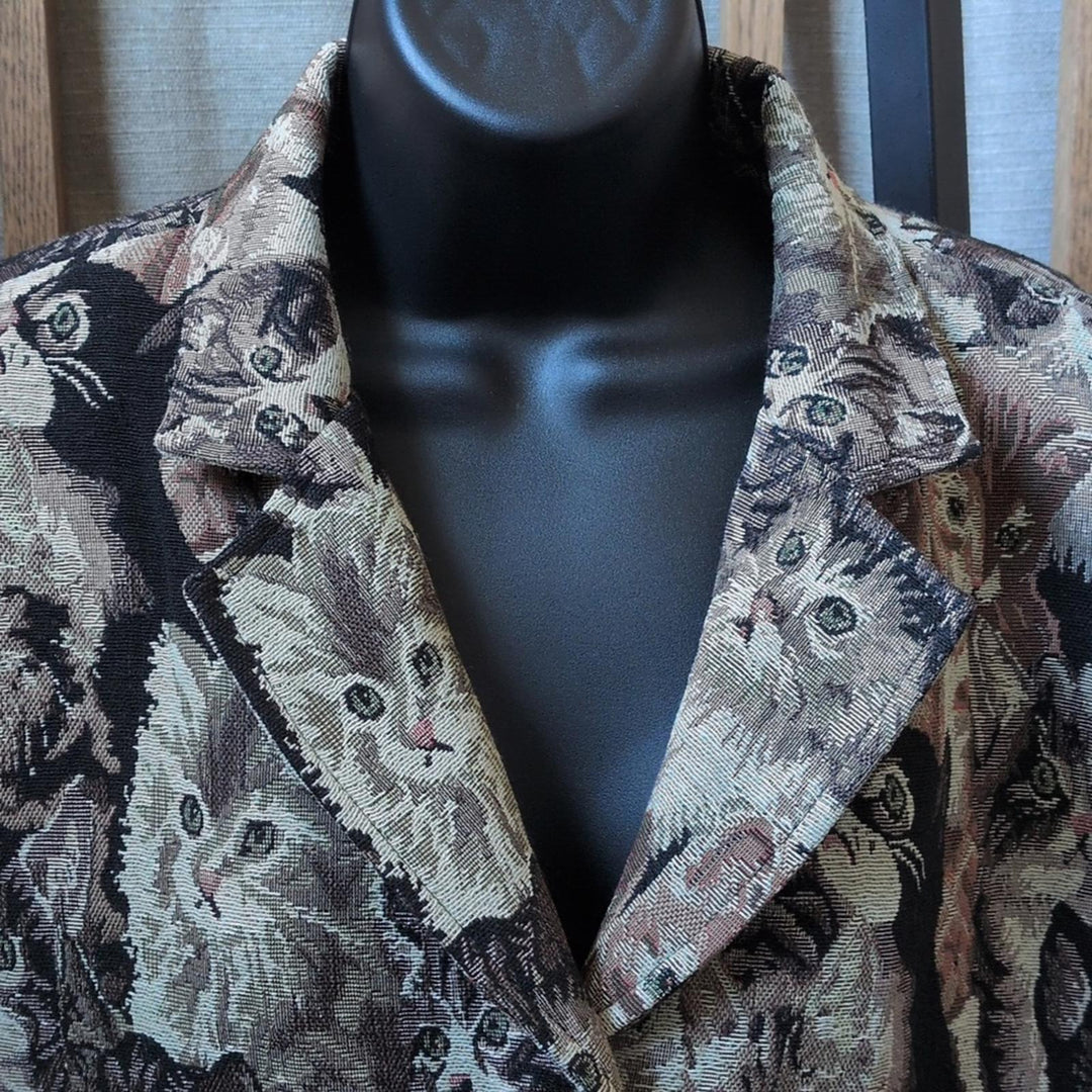 Fashion Brand Company Cropped Kitty Blanket Jacket - Medium