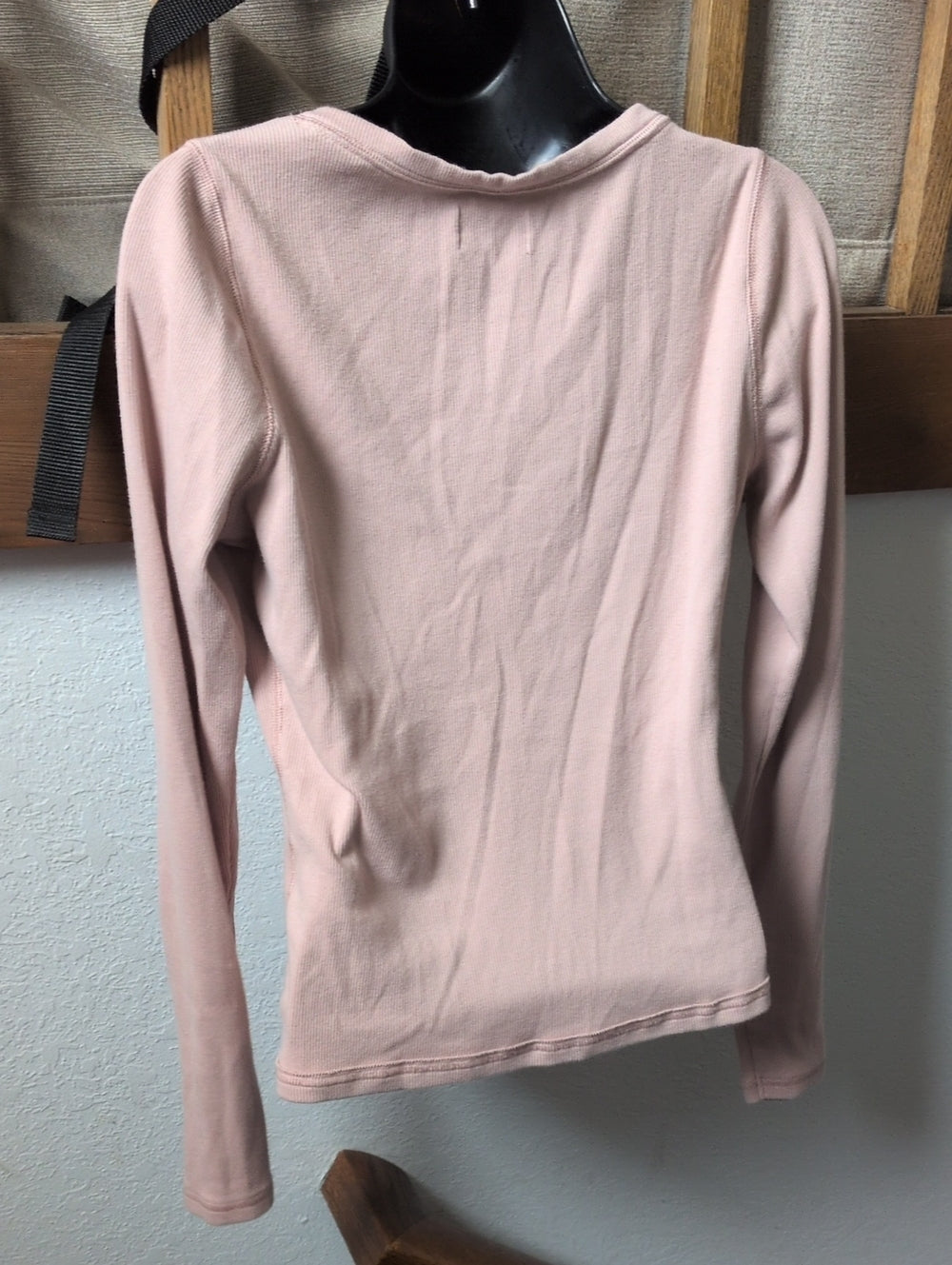 Abercrombie And Fitch Light Mauve Cropped Henley Shirt Size M