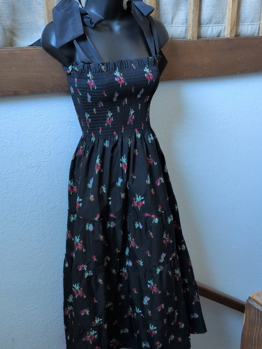 Hill House Ribbon Ellie Nap Dress in black ikat floral - Small