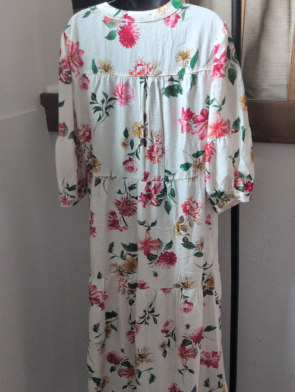Floral midi dress by Figueroa & Flower - XL