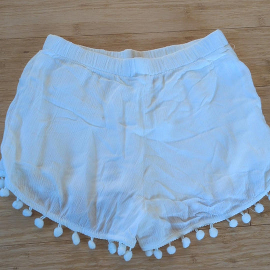 Me N U Girls White Pom Pom Short - Small.