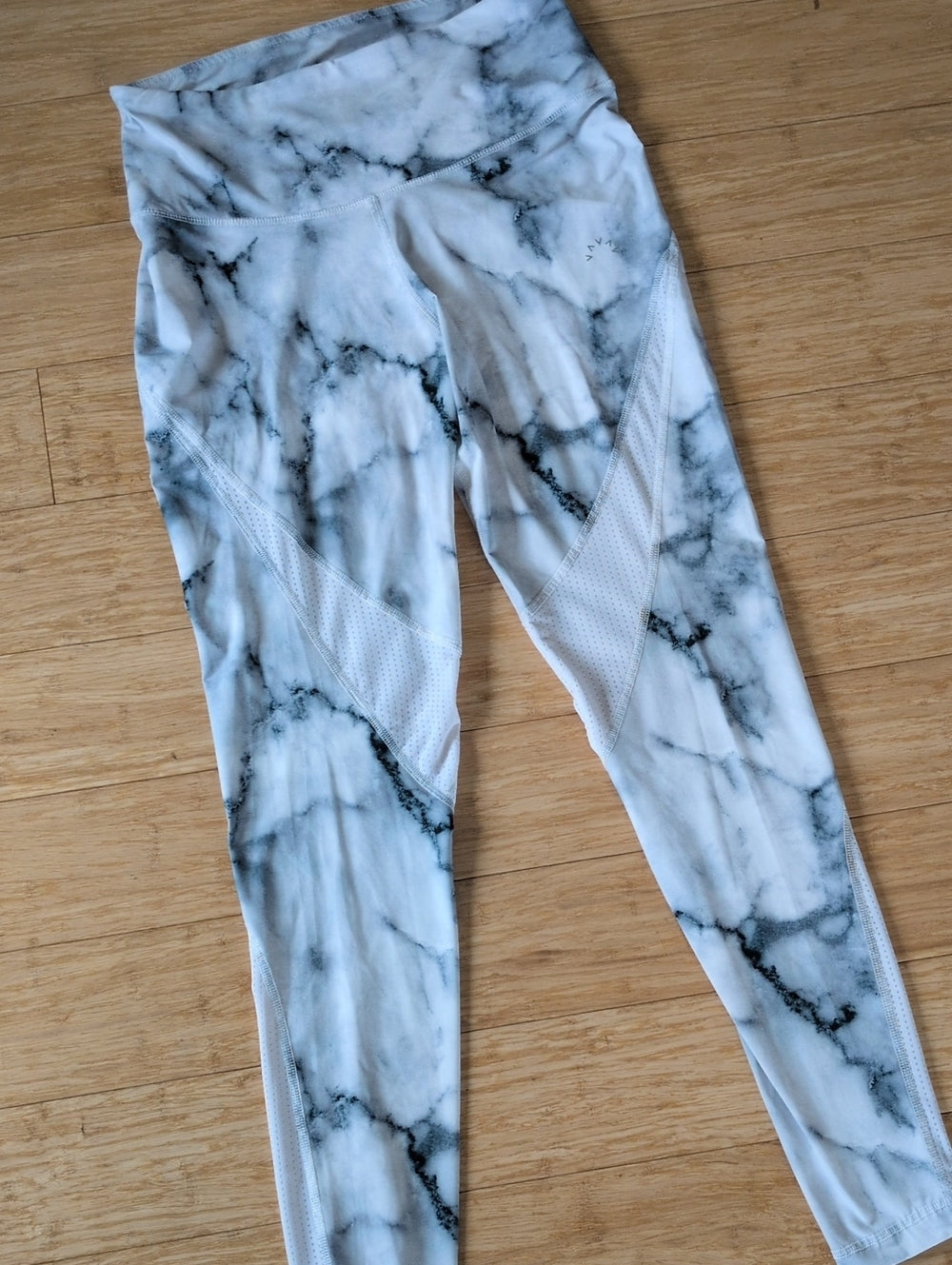 Varley Windsor Performance First leggings In white marble print - Small