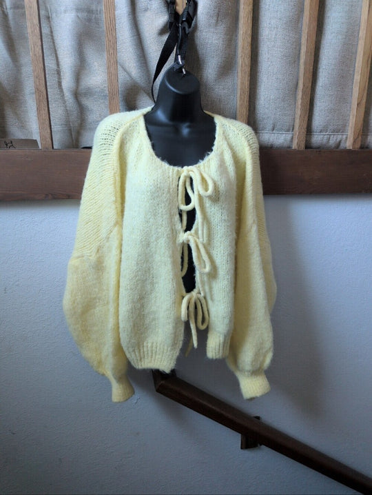 Janou Cardigan in Yellow from the boutique brand Easy Clothes - OSFM.