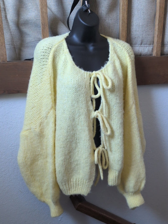 Janou Cardigan in Yellow from the boutique brand Easy Clothes - OSFM.