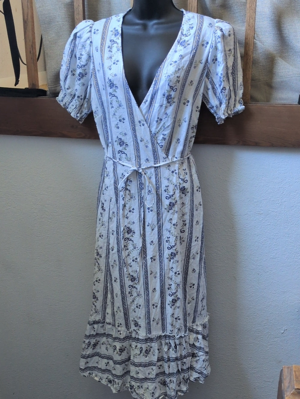 Reformation Veronika midi wrap dress - Medium