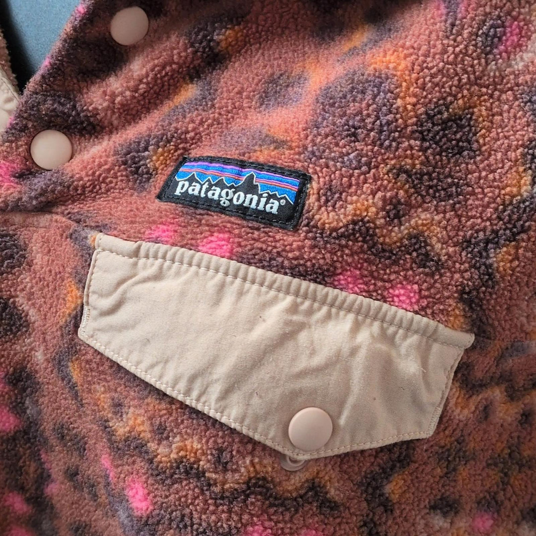 Patagonia Wandering Woods Pattern Synchilla - Small